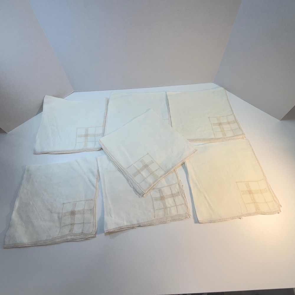 Vintage Cream Linen Napkins Set of 6 Hand‎ Embroidered Openwork Lace Trim 16x15